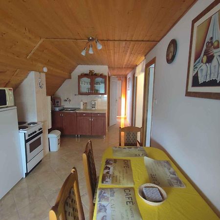 Apartment In Balatonmariafuerdo 19249 Balatonkeresztúr Kültér fotó